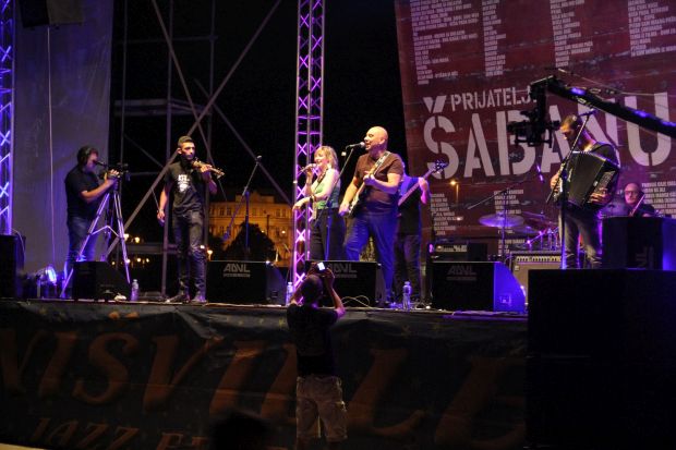 Џезери у Нишу свирали у Шабанову част